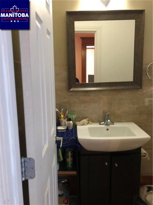 Property 834 Magnus Ave img1