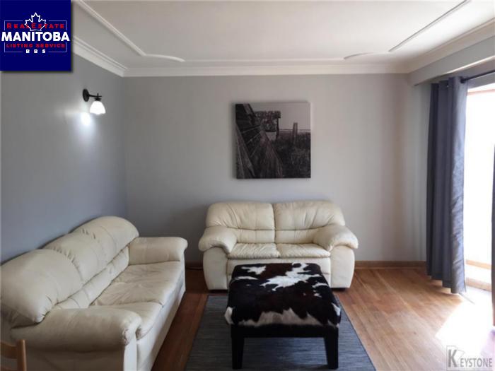 Property 162 Centre Ave img1