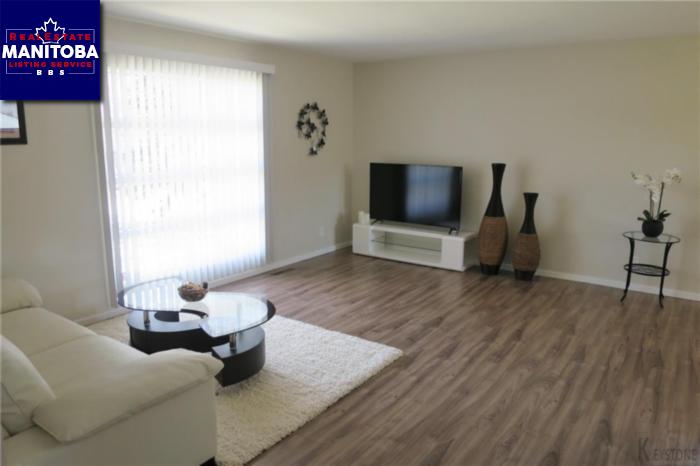 Property 86 Laval Dr img1