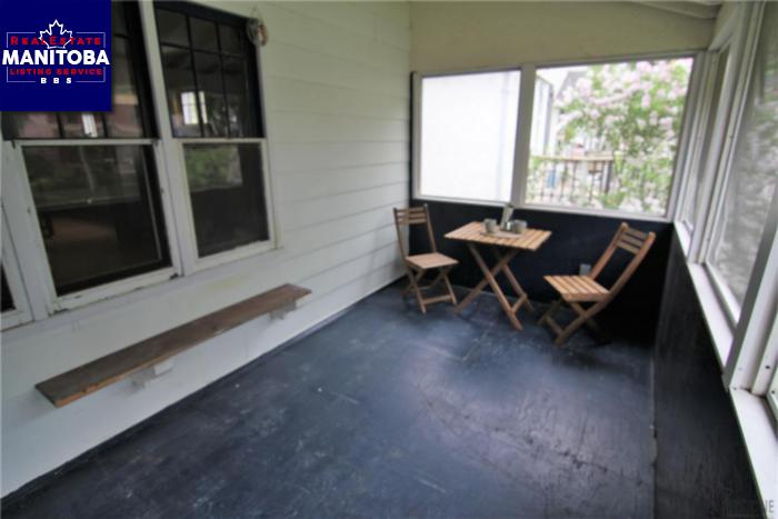 Property 242 Campbell St img1