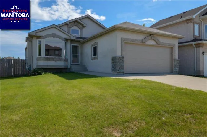 2 Northport Bay, Winnipeg