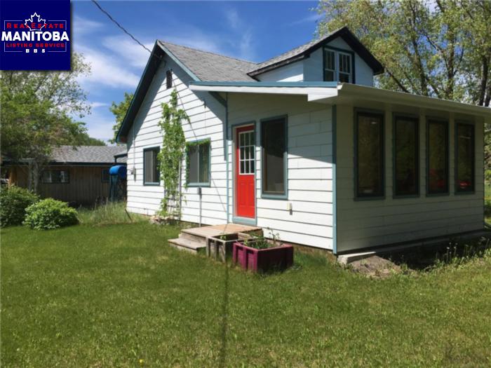 138 Strollway St, Winnipeg Beach, Manitoba, R0C3G0, Canada Manitoba