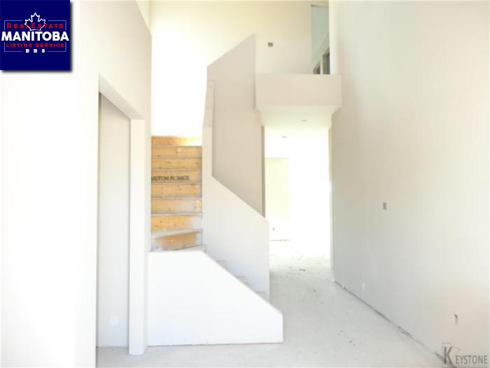 Property 13 Sandwalk Crt img1