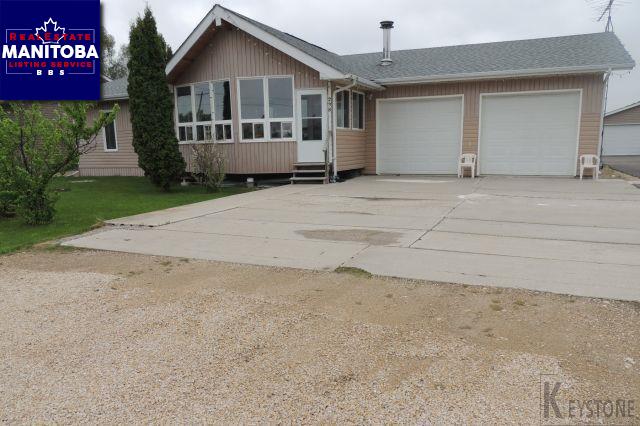 Property 238 Stroll Way img1