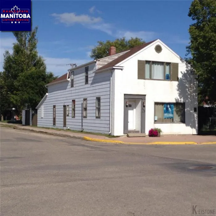 105 Broadway St, Crystal City