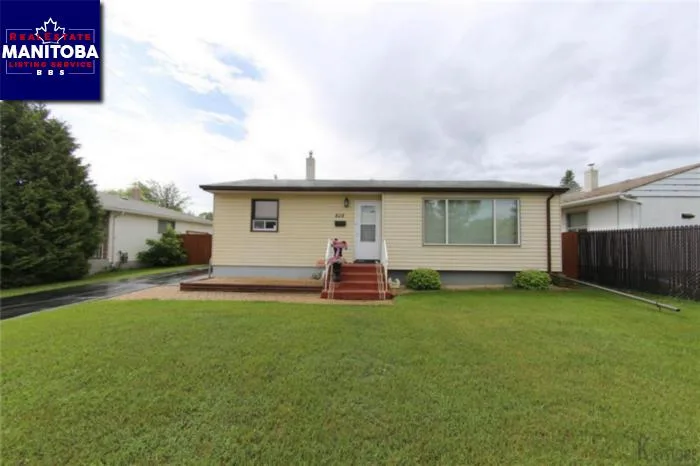 824 Elizabeth Rd