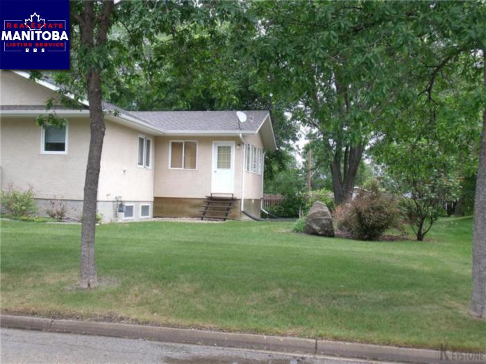 Property 181 Poplar St img1