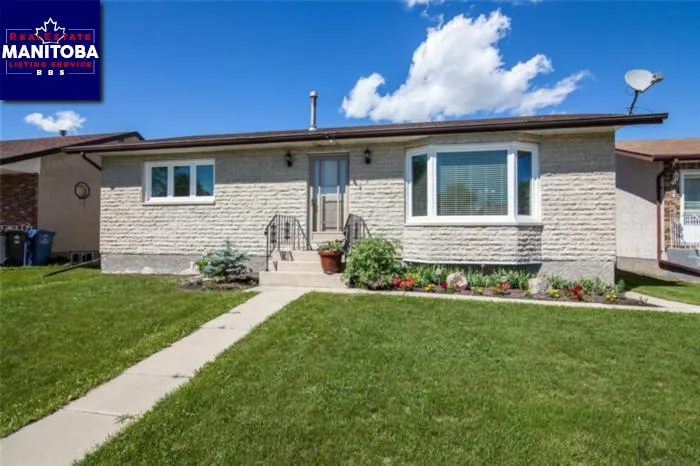 11 Farlinger Bay, Winnipeg
