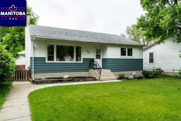 201 Poplarwood Ave, Winnipeg