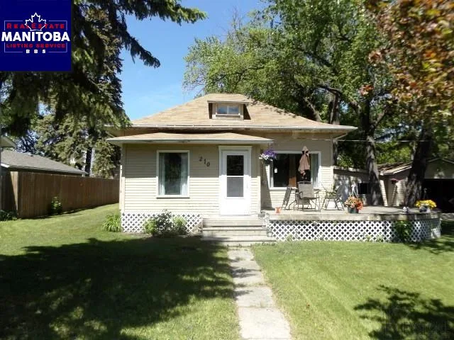 210 Main St Ne, Altona