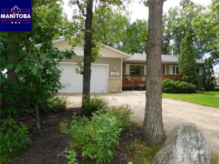 248 Oakview Ave, Mitchell, Manitoba House Bungalow property for sale
