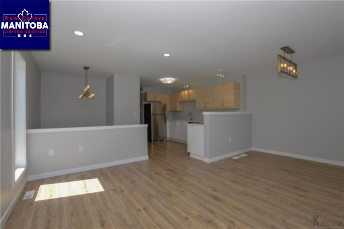 Property 1388 Ross Ave W img1