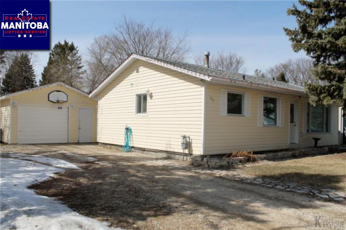 Property 63 Oak Cr img1