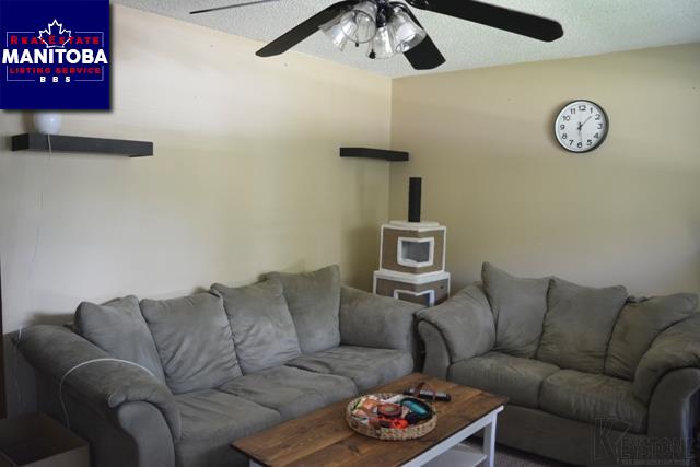 Property 84 St Vital Rd img1