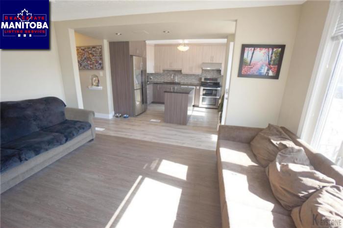 Property 637 Lansdowne Ave img1