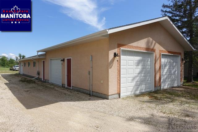 Property 6707 Henderson Hwy img1