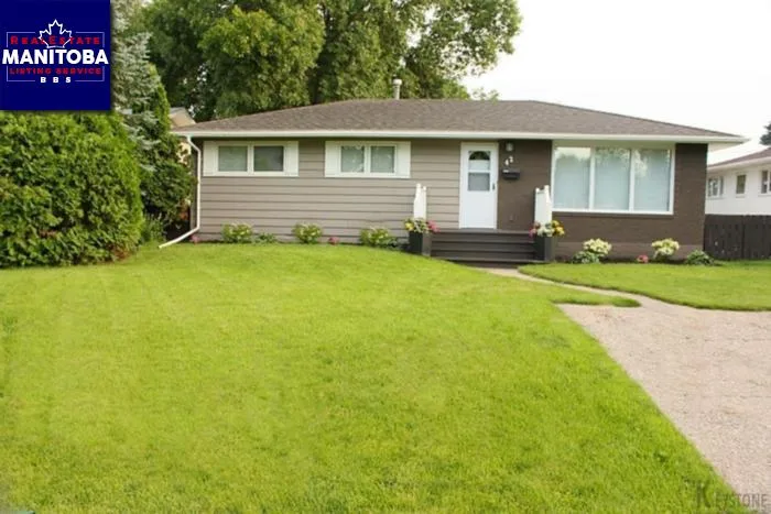 42 Laverendrye Cr, Portage La Prairie
