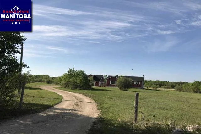 1078 E Road 98 North Rd, Teulon