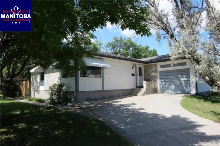 572 Dalhousie Dr