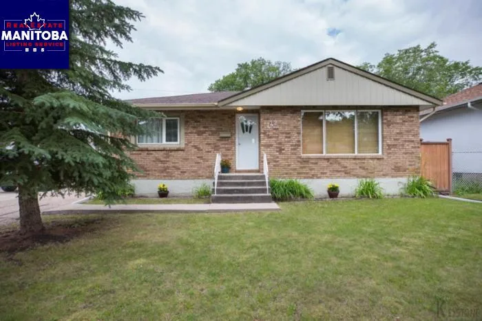 3 Bed House for Sale at 442 Stalker Bay, Winnipeg, MB - MLS® #1817501