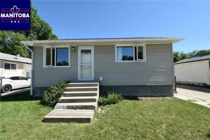 2 Bed House for Sale at 423 Vaughan Ave, Selkirk, MB - MLS® #1817702