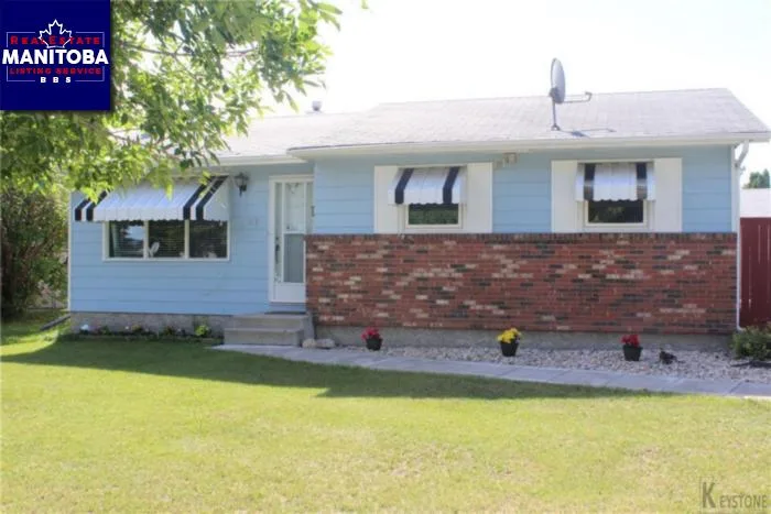 4 Bed House for Sale at 1051 London St, Winnipeg, MB - MLS® #1817770
