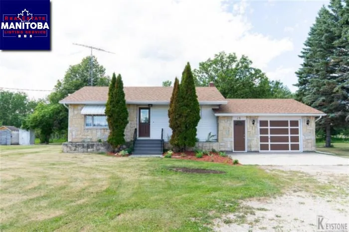 13 Main St, Roseau River