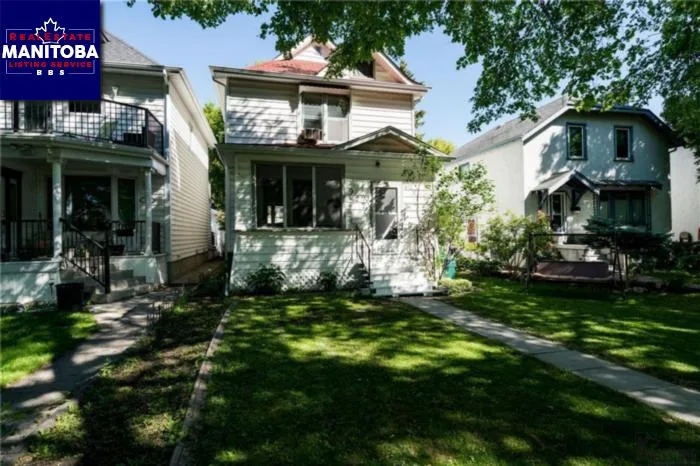 3 Bed House for Sale at 927 Warsaw Ave, Winnipeg, MB - MLS® #1817856