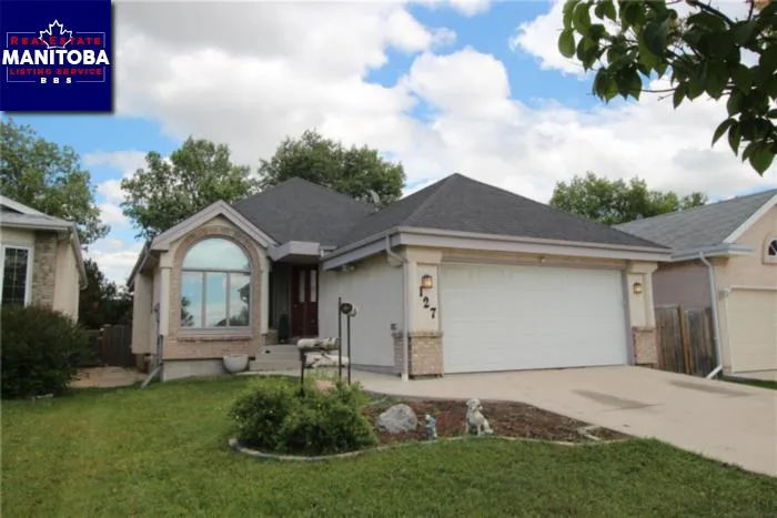 127 Meadowbank Rd, Winnipeg