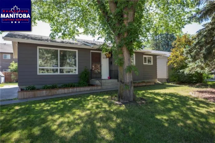 522 Penner St, Steinbach