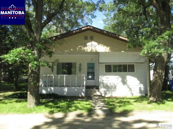 2 Bed House for Sale at 104 Spruce St, Killarney, MB - MLS® #1818304
