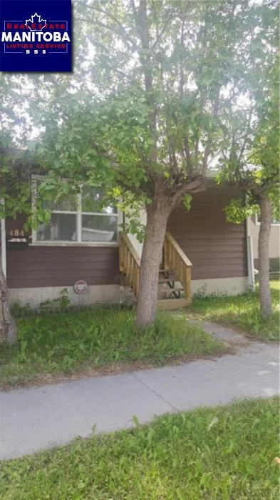 3 Bed House for Sale at 484 Jamison Ave, Winnipeg, MB - MLS® #1818328