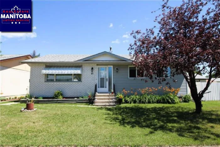 3 Bed House for Sale at 41 Brazil St, Winnipeg, MB - MLS® #1818433