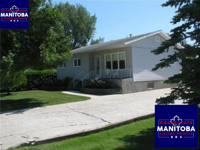3 Bed House for Sale at 318 Ottawa Ave E, Morris, MB - MLS® #1819301
