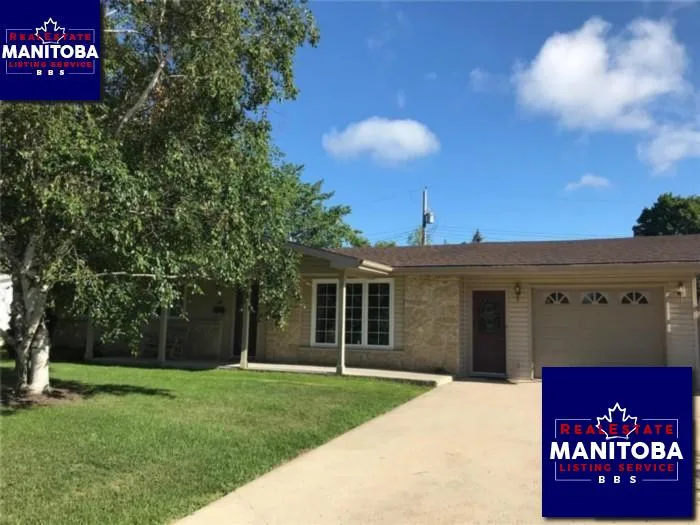 86 Poplar Cr, Steinbach