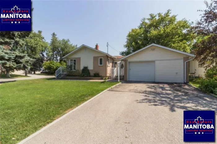 3 Bed House for Sale at 208 3rd St W, Stonewall, MB - MLS® #1822802