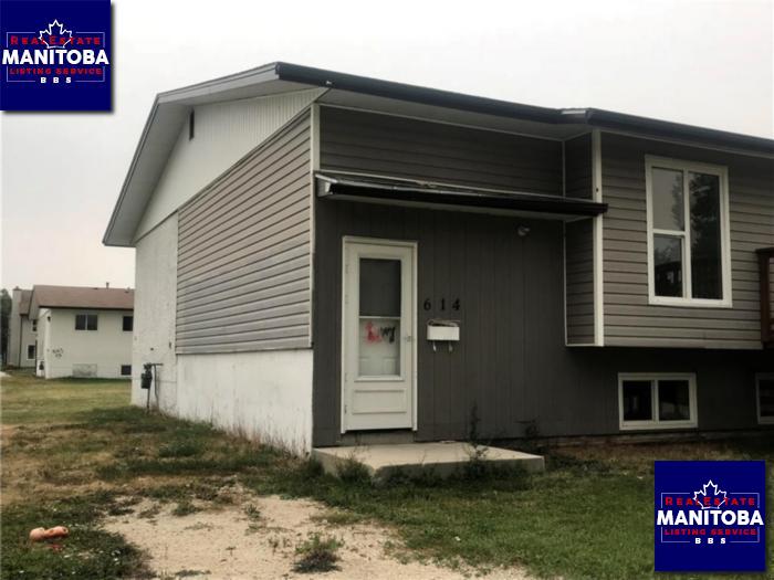 Property 614 Spruce Bay img1