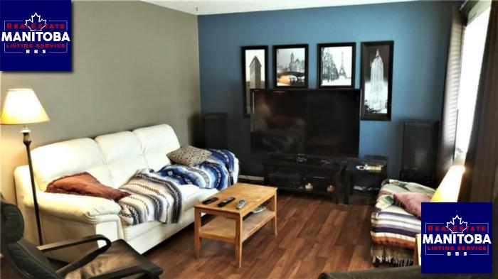 Property 134 Toronto Ave E img1