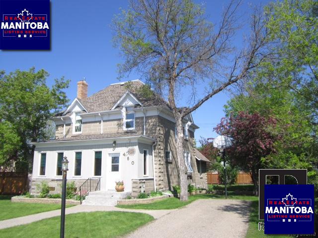 Property 460 Lyons St W Main image