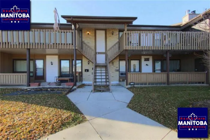 12 320 Carriage Rd, Winnipeg
