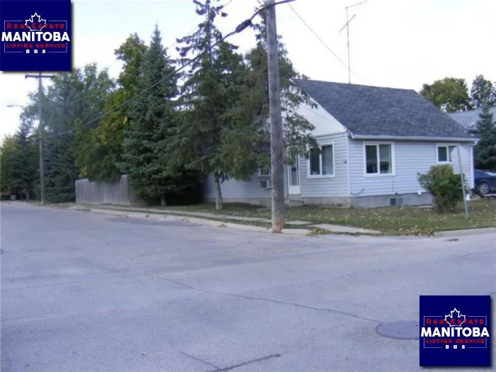 3 Bed House for Sale at 134 Mary St N, Morris, MB - MLS® #1824656