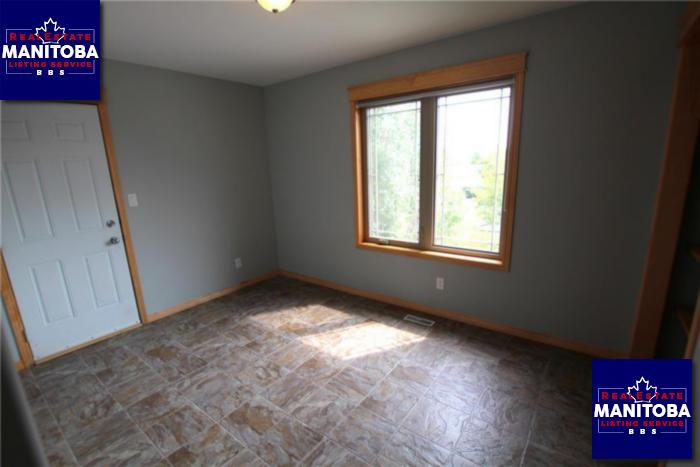 Property 37 Tyler Bay img1