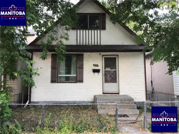 2 Bed House for Sale at 671 Flora Ave, Winnipeg, MB - MLS® #1823421