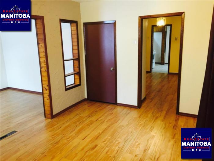 Property 671 Flora Ave img1