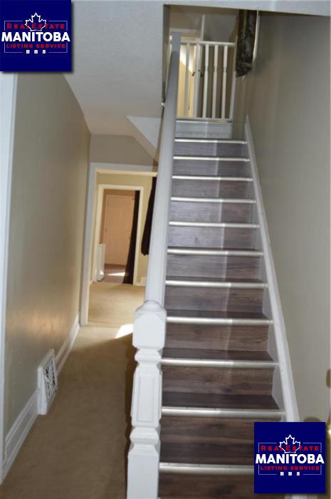 Property 549 Sherbrook St img1