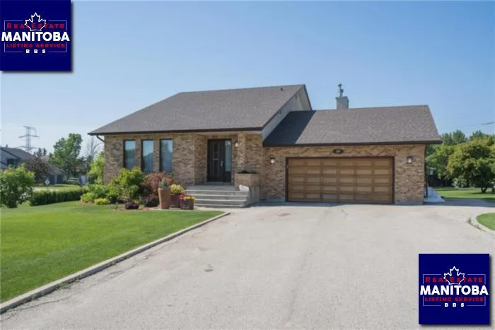 39 Sandhill Dr, West St Paul