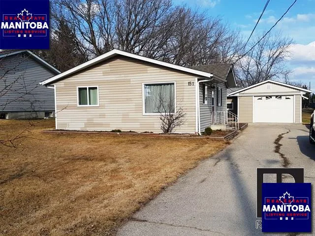 151 Home St N, Steinbach