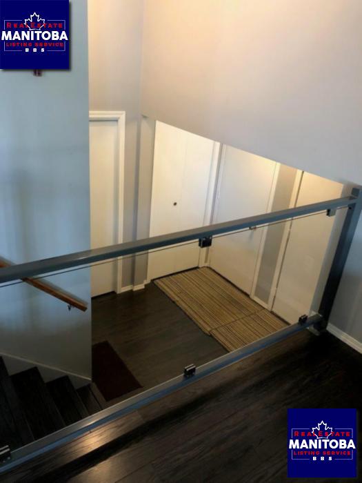 Property 427 4th St img1