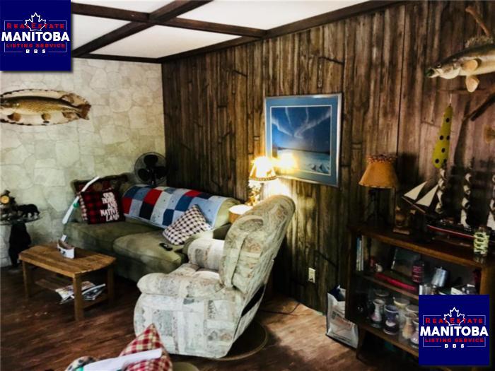 Property 180 Birchwood Bay img1