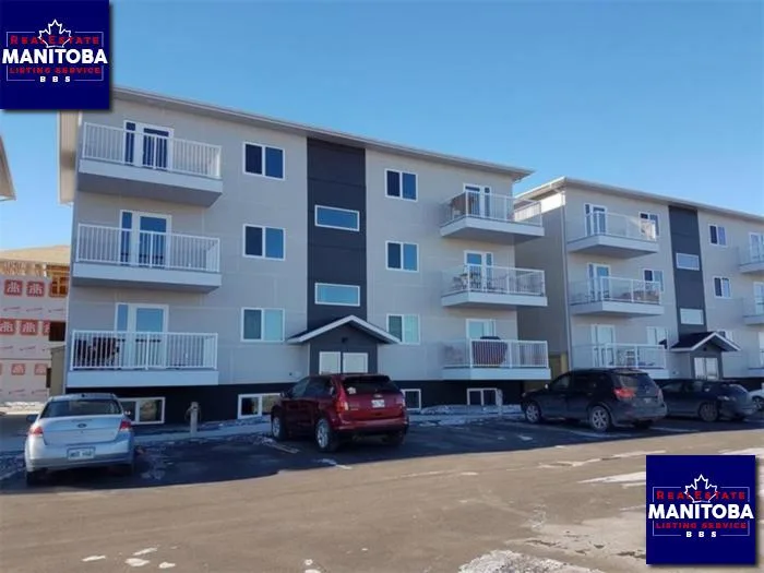 18-3 392 Loren Dr, Morden